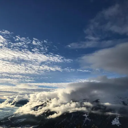 Clausen Kurt 公寓 *